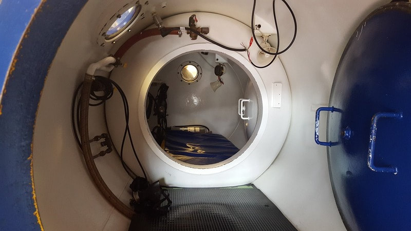 Recompression chamber