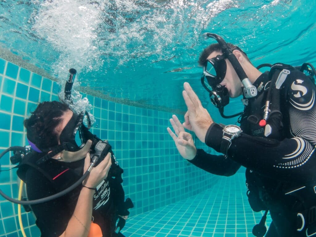 PADI Free Flowing Regulator Skill